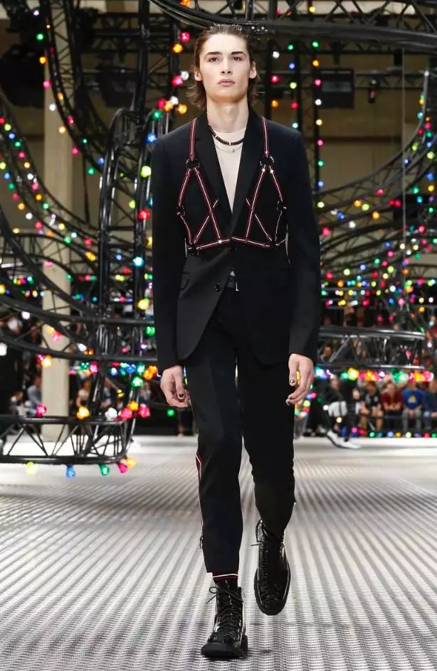 DIOR HOMME MENSWEAR SPRING SUMMER 2017 PARIS (3)