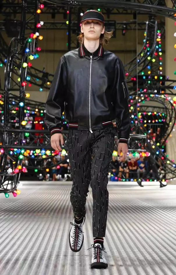 DIOR HOMME HOMME PRINTEMPS ÉTÉ 2017 PARIS (45)