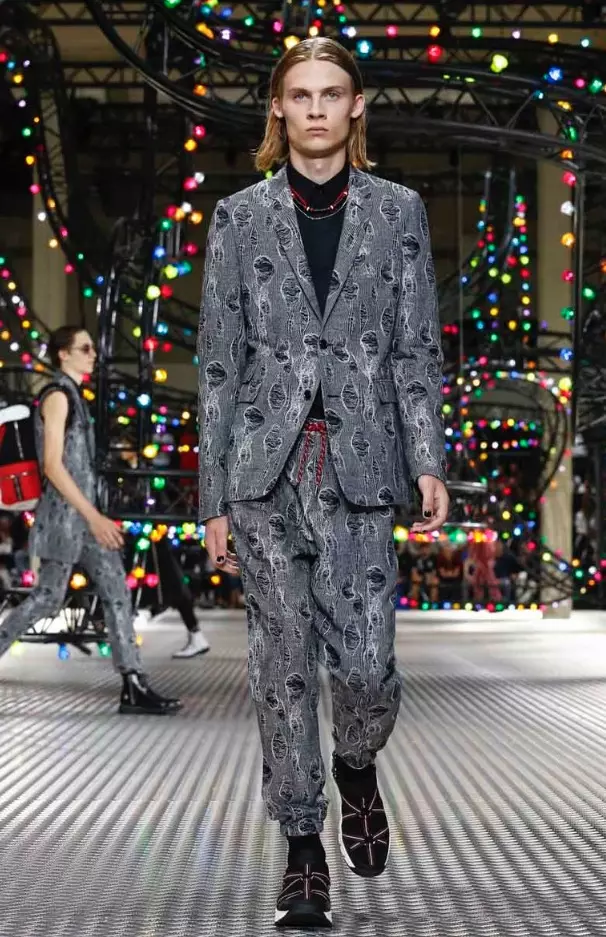 DIOR HOMME MENSWEAR FRÜHLING SOMMER 2017 PARIS (17)