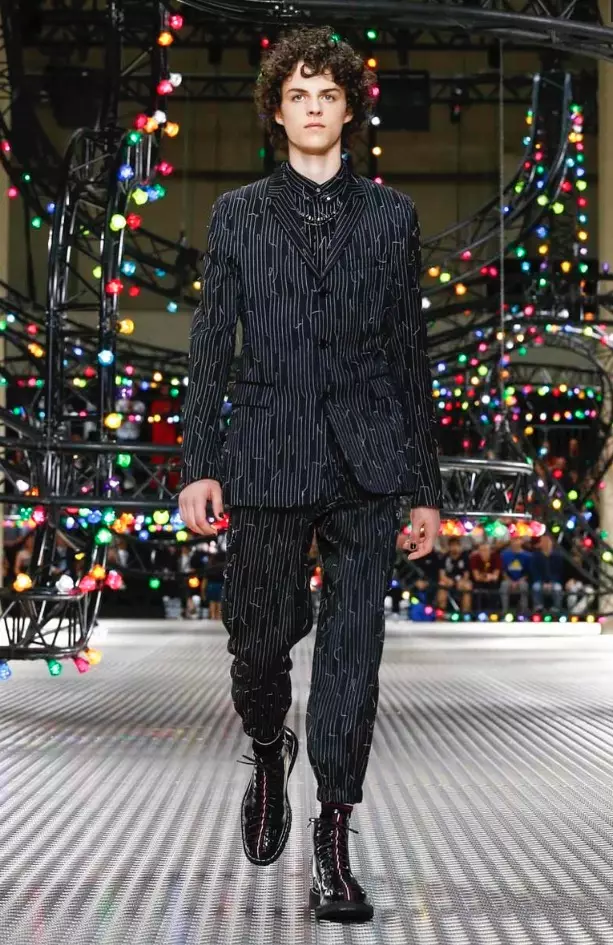 DIOR HOMME MENSWEAR FRÜHLING SOMMER 2017 PARIS (48)