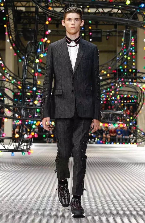 DIOR HOMME MENSWEAR orisun omi Igba ooru 2017 PARIS (9)