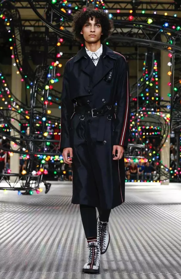 DIOR HOMME ERKAK KIYIMLARI 2017 YIL BAHOR YOZI PARIS (19)