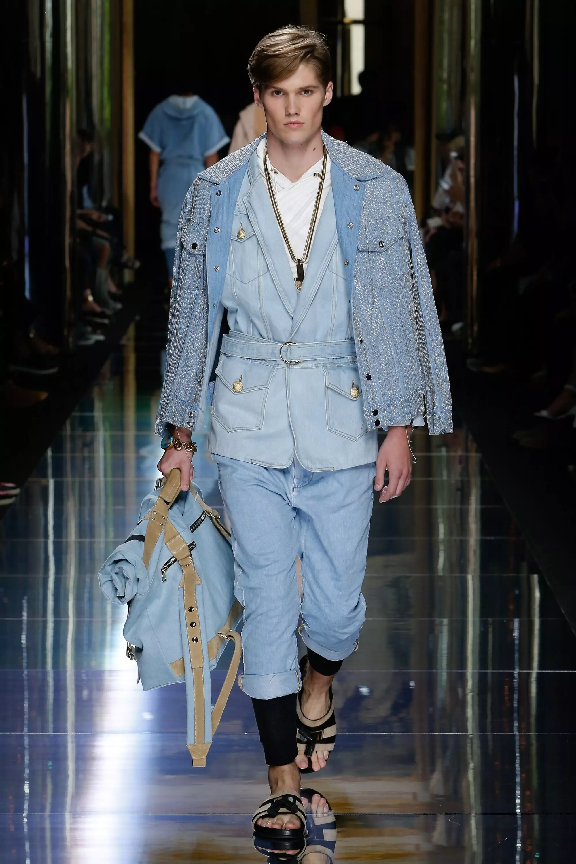 BALMAIN MENSWEAR SPRING Summer 2017 PARIS (3)