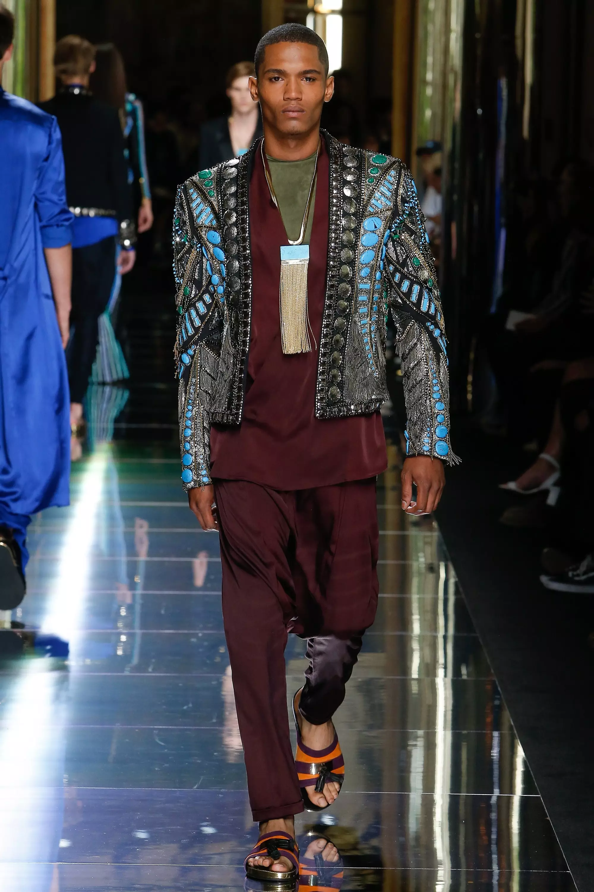 BALMAIN MENSWEAR Caij Nplooj Ntoos Hlav 2017 PARIS (70)