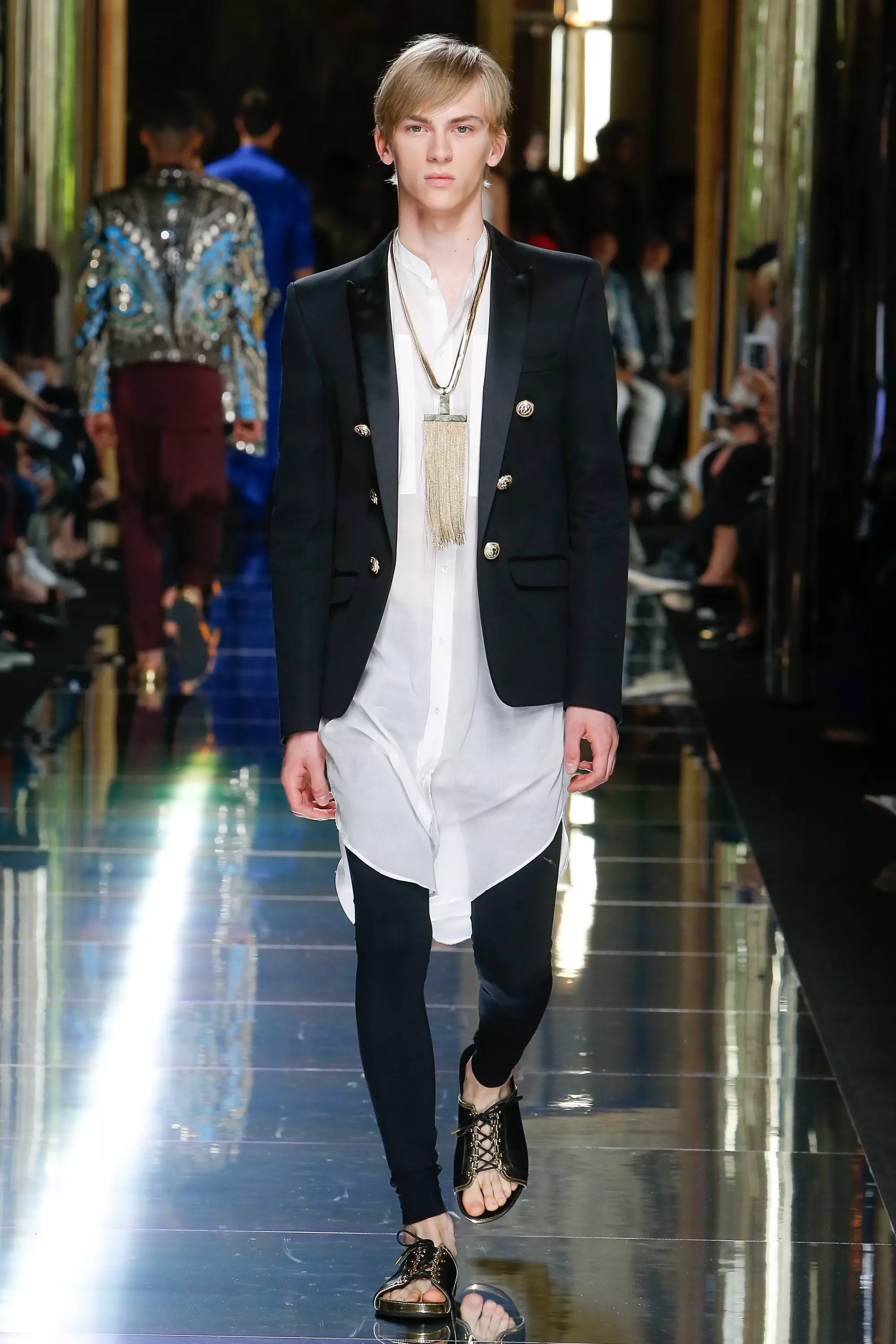 HAF GWANWYN MENSWEAR BALMAIN 2017 PARIS (72)