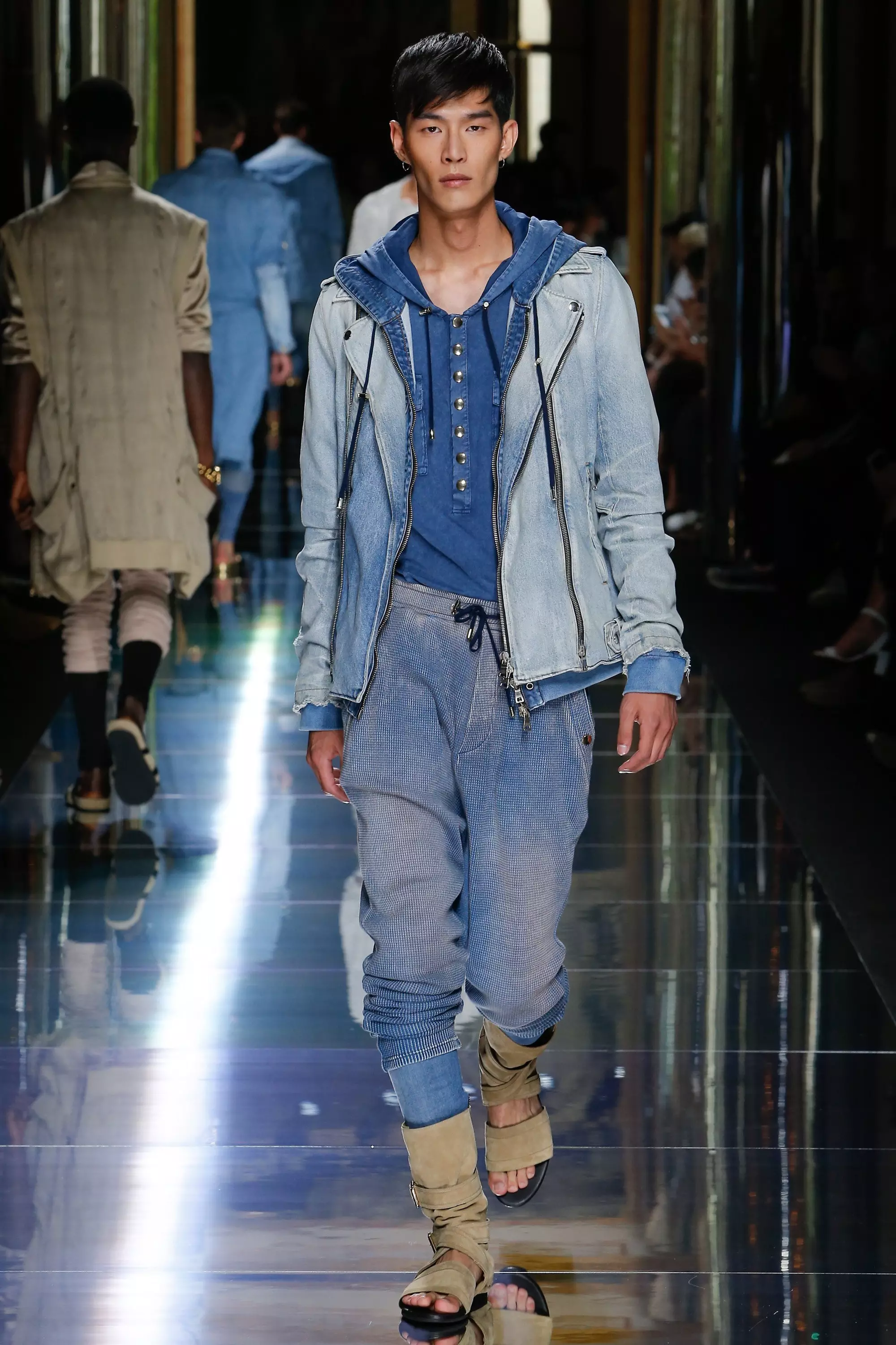 I-BALMAIN MENSWEAR SPRING SUMMER 2017 PARIS (9)