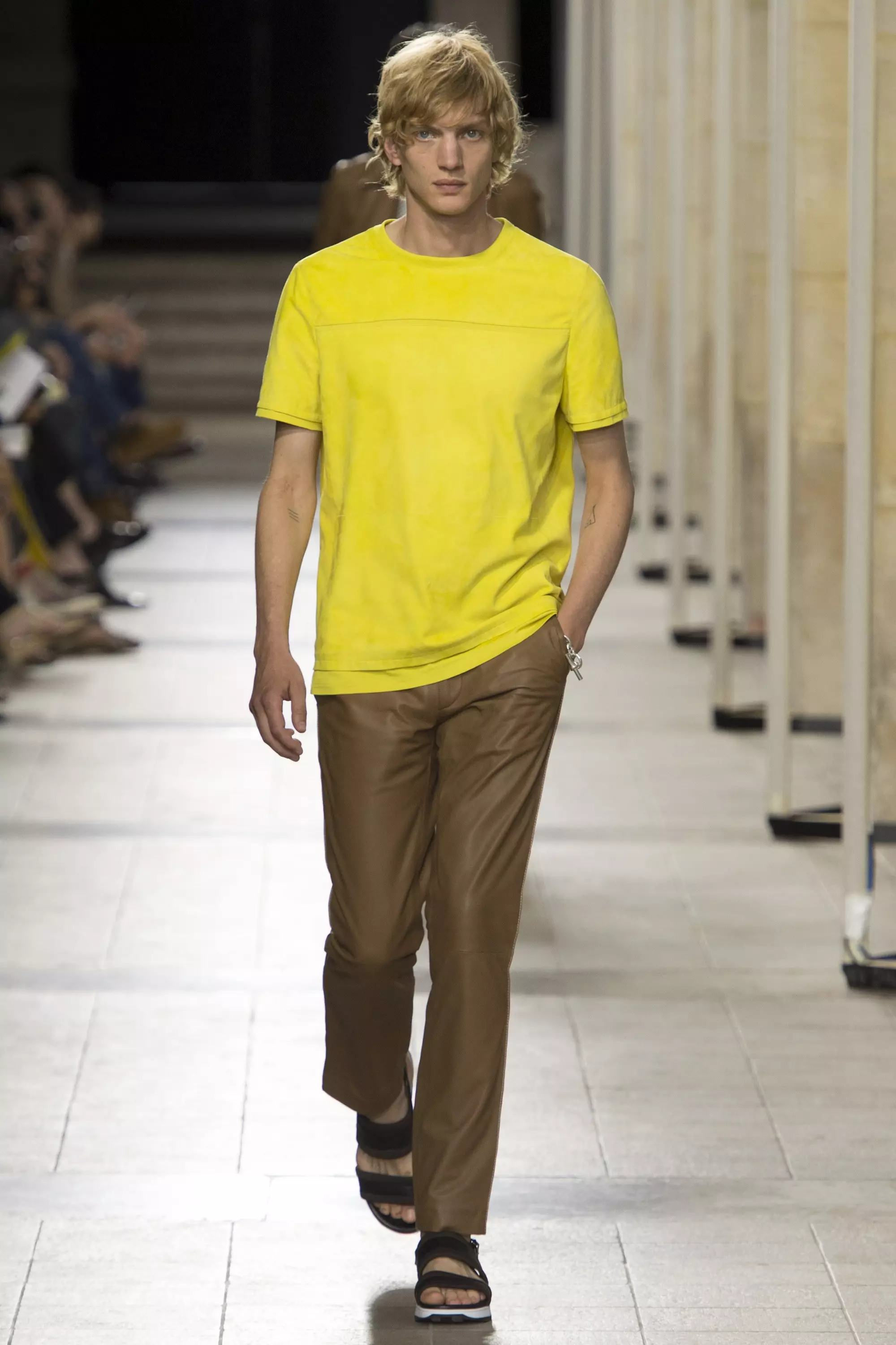 HERMES MENSWEAR SPRING SUMMER 2017 PARIS (1)