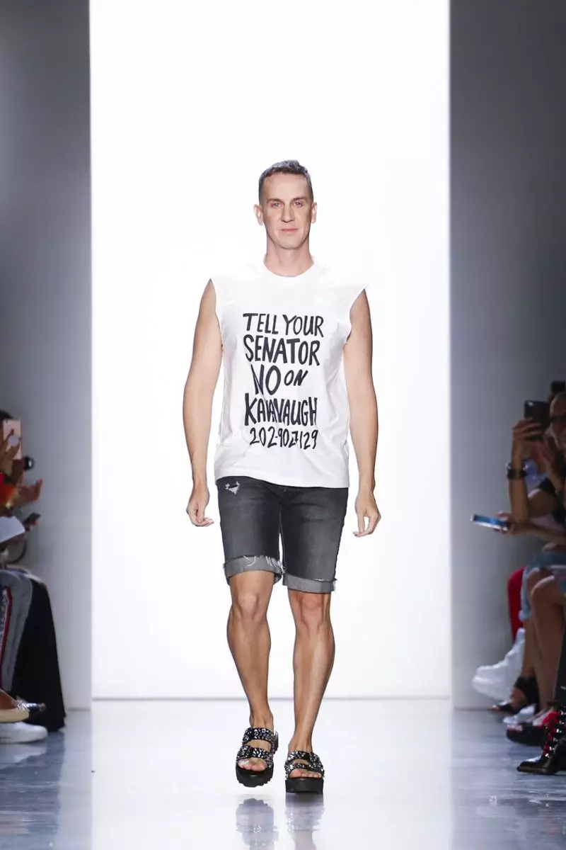 Jeremy Scott 2019 Yaz/Yay geyinməyə hazırdır New York