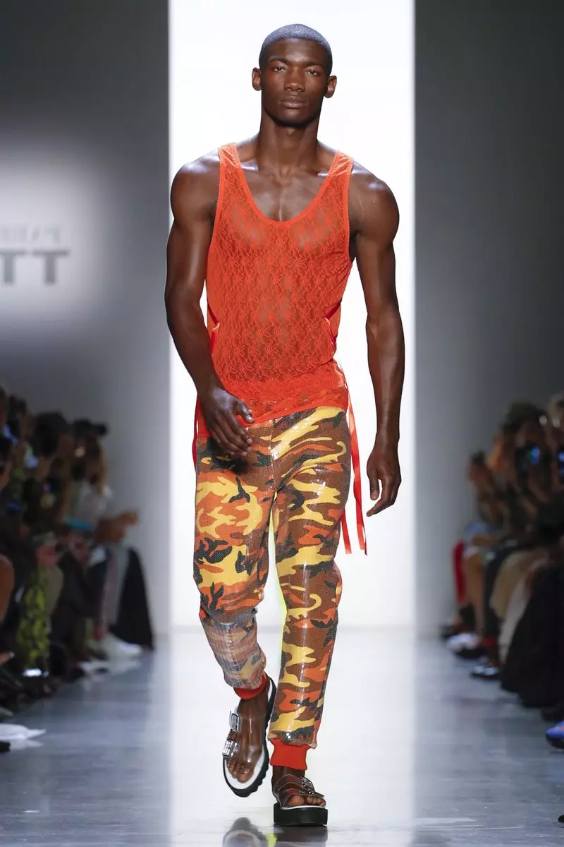 Jeremy Scott 2019 Yaz/Yay geyinməyə hazırdır New York