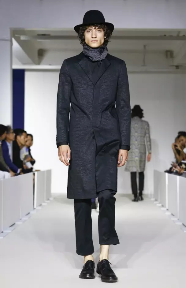 AGNÉS B MENSWEAR LOHATOSAN'NY FAHA-AHAVORIANA 2017 PARIS (39)