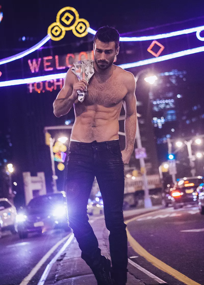 Dit is absoluut obsessief, die nuwe Nocturnes-reeks deur fotograaf Erik Carter met die pragtige mansmodel Justin Clynes by Wilhelmina Models.