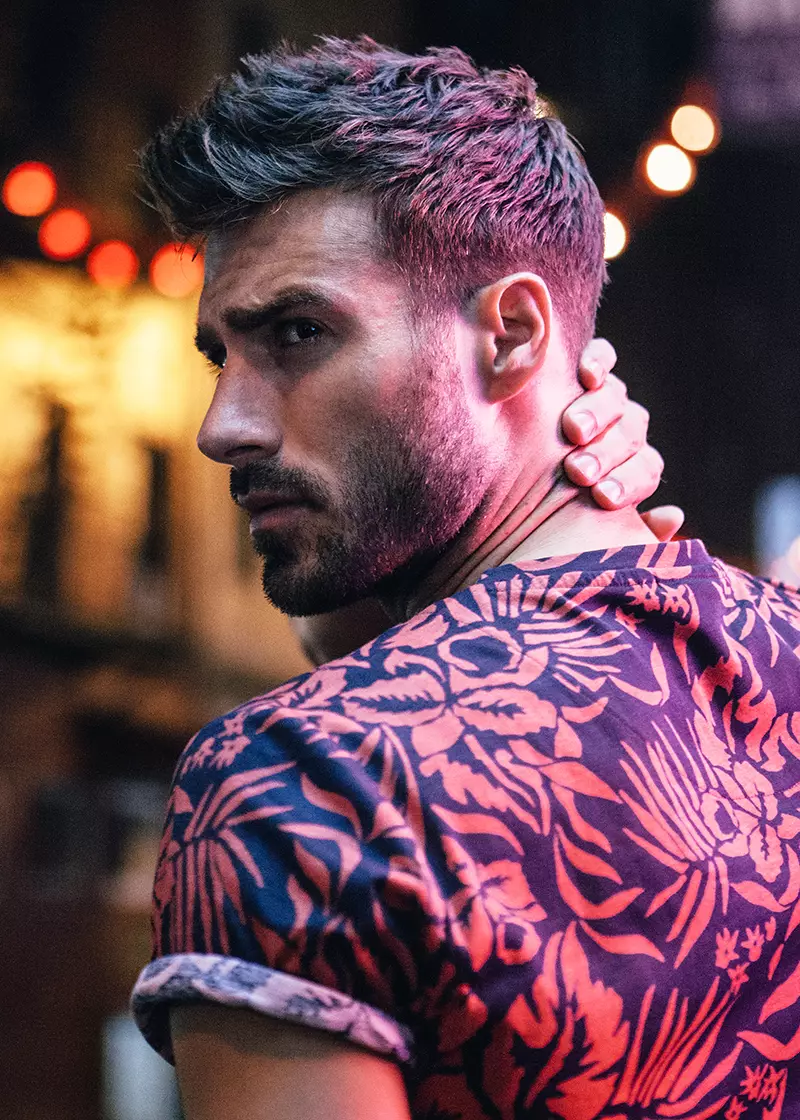 Dit is absoluut obsessief, die nuwe Nocturnes-reeks deur fotograaf Erik Carter met die pragtige mansmodel Justin Clynes by Wilhelmina Models.