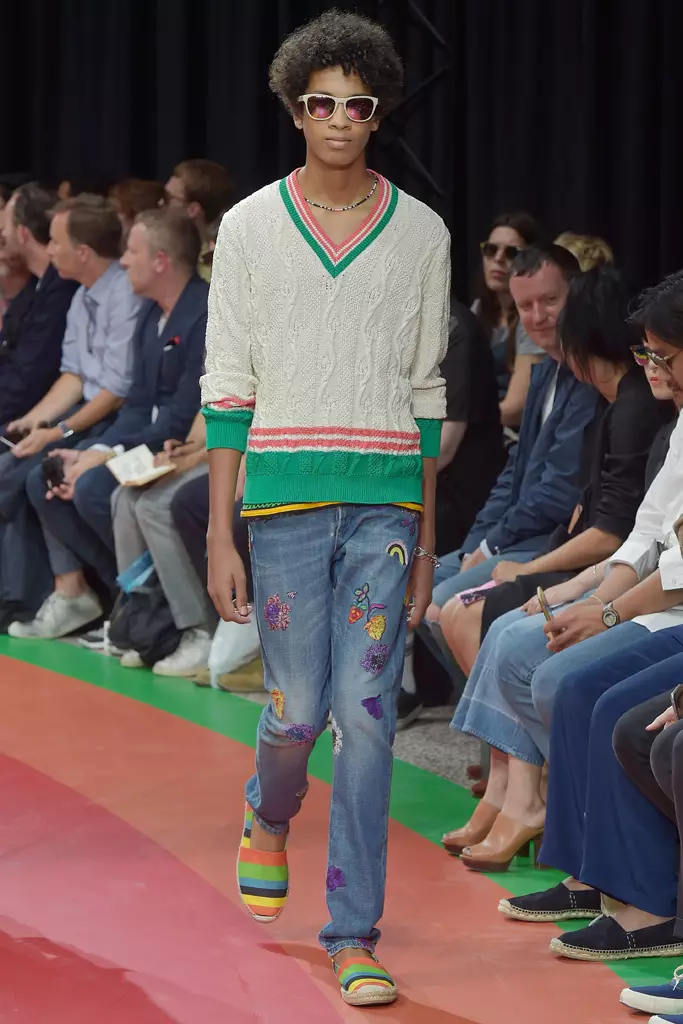 Desfile de Paul Smith, pasarela, Semana da moda masculina de París, primavera verán 2017, Francia - 26 xuño 2016