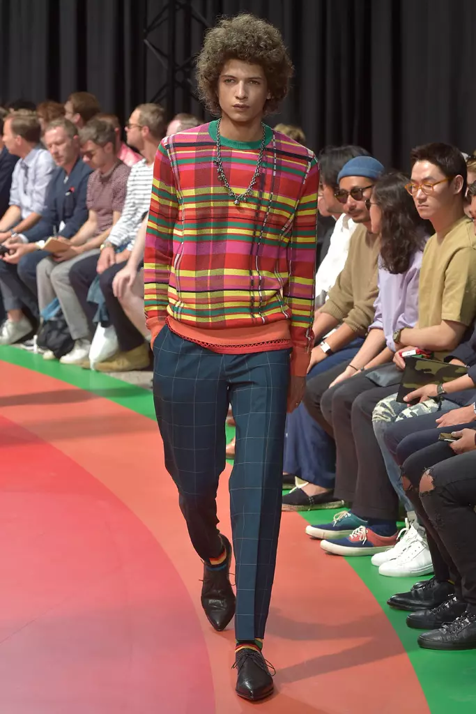 Paul Smith sýning, Runway, París karlatískuvikan, vor sumar 2017, Frakkland - 26. júní 2016