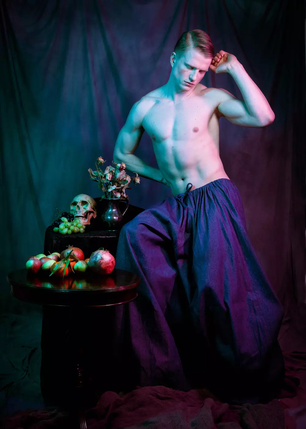 Ynspirearre troch it wurk fan filmmakker James Bridgood (wa't de meast ferneamde film 'Pink Narcisus' in protte fotografen hat ynspireare fan David LaChapelle oant Pierre et Gilles), hat Scallywag Fox ek model James fotografearre mei ongelooflijke ûntwerpen fan Agatha Smith (www.agathasmith.com) lykas oare items styled troch de ongelooflijk talintfolle Lidlbillionaire.