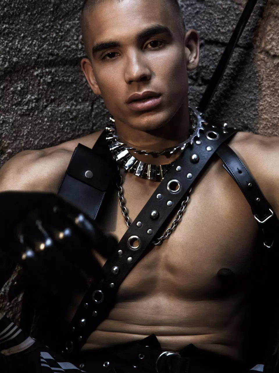 Colin Alexander dans le magazine Desnudo de Giovanni Martins