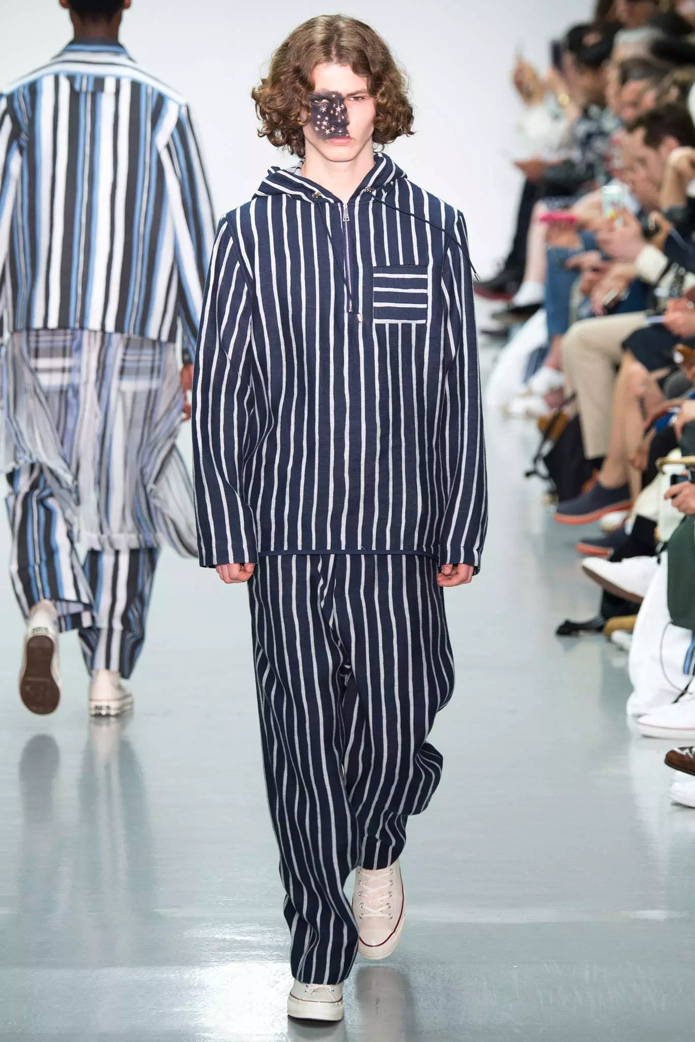 AGI SAM MENSWEAR SPRING16926