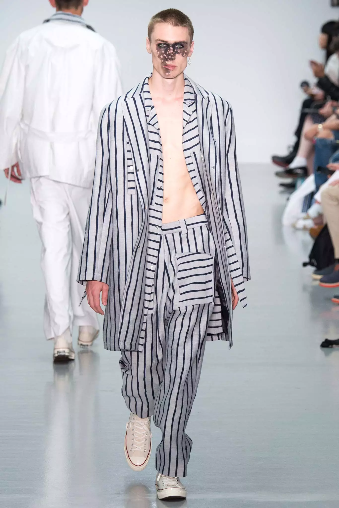 AGI SAM MENSWEAR SPRING16910