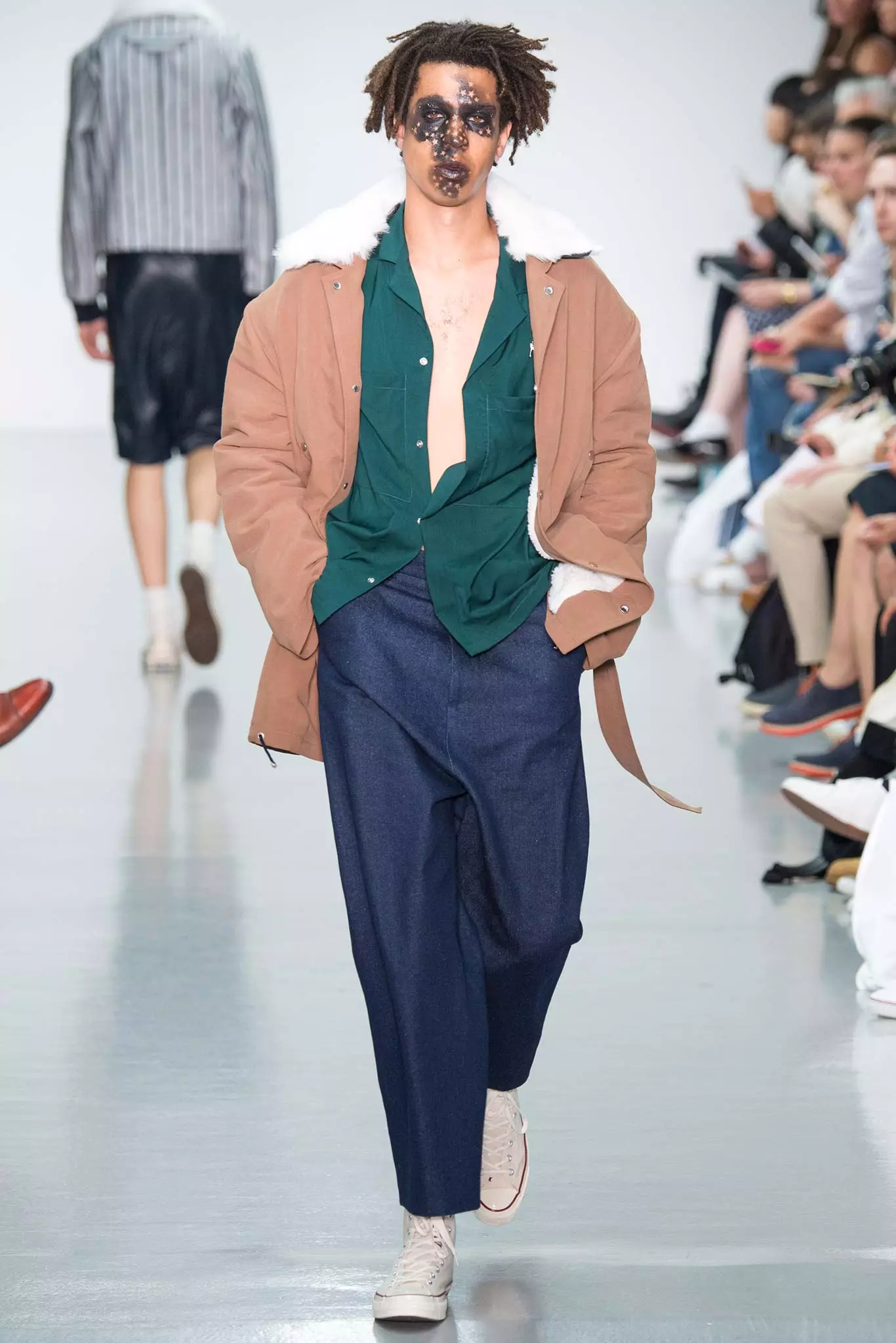 AGI SAM MENSWEAR SPRING16913