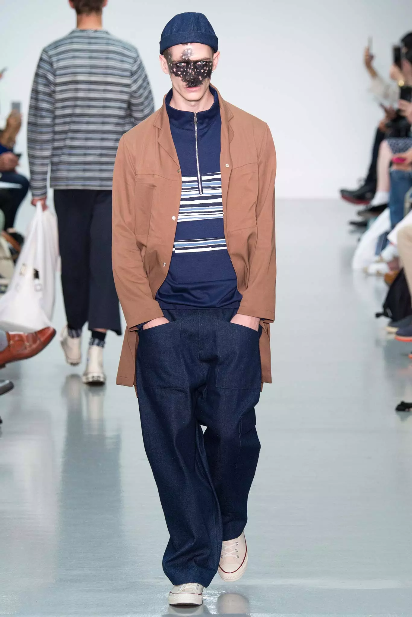 AGI SAM MENSWEAR SPRING16915