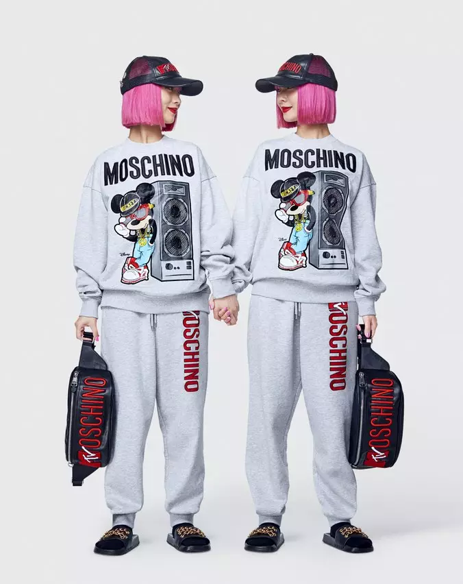 Llyfr Edrych Moschino x H&M53