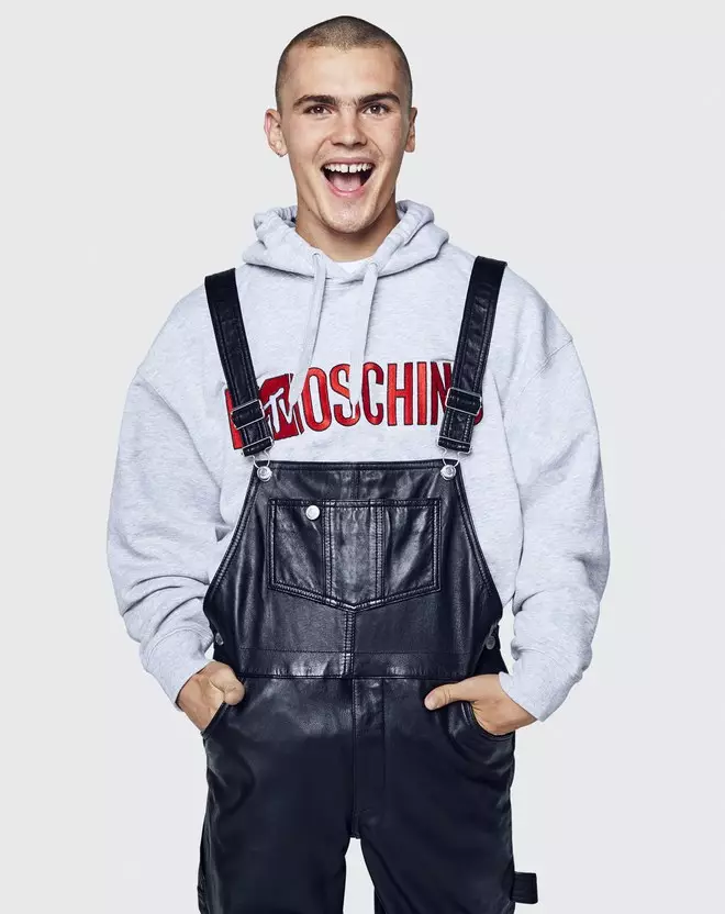 Leabhar Breathnaithe Moschino x H&M15