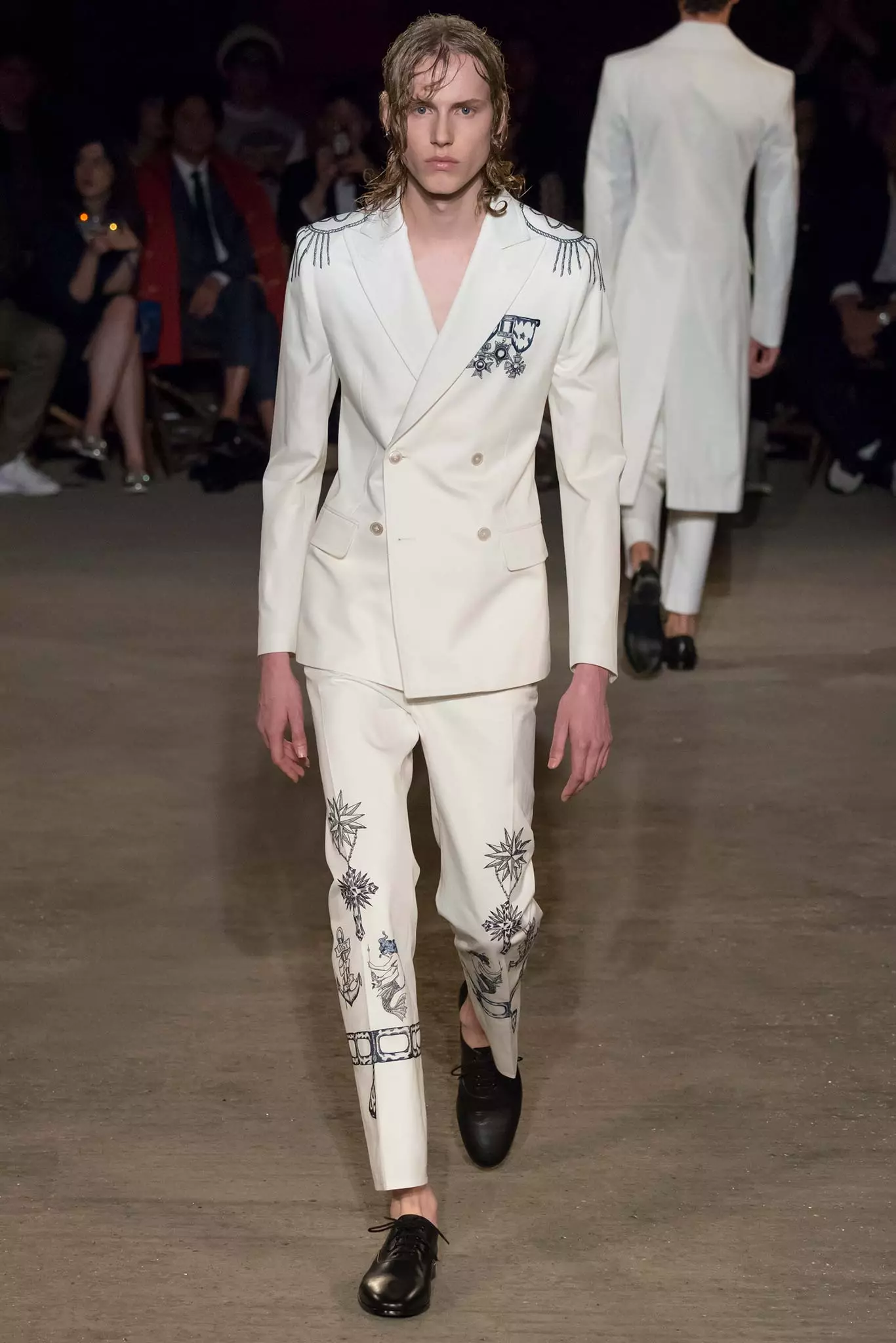 ALEKSANDER MCQUEEN SPRINGSUMMER 2016192