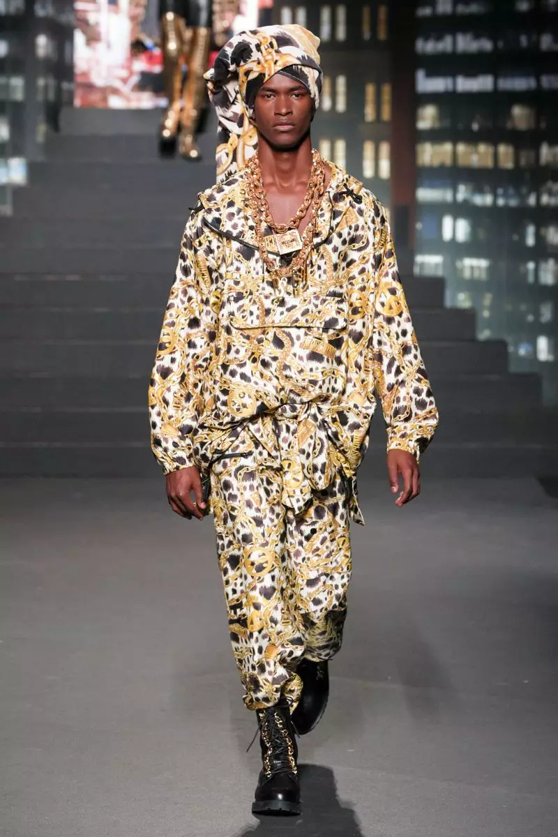 Moschino [TV] x H&M Fall Winter 2018 New York16