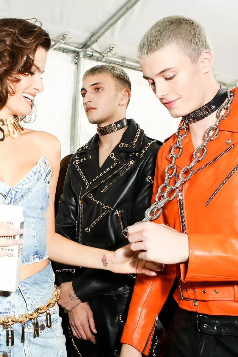 Moschino [tv] x H&M Fall Winter 2018 นิวยอร์ก Backstage7