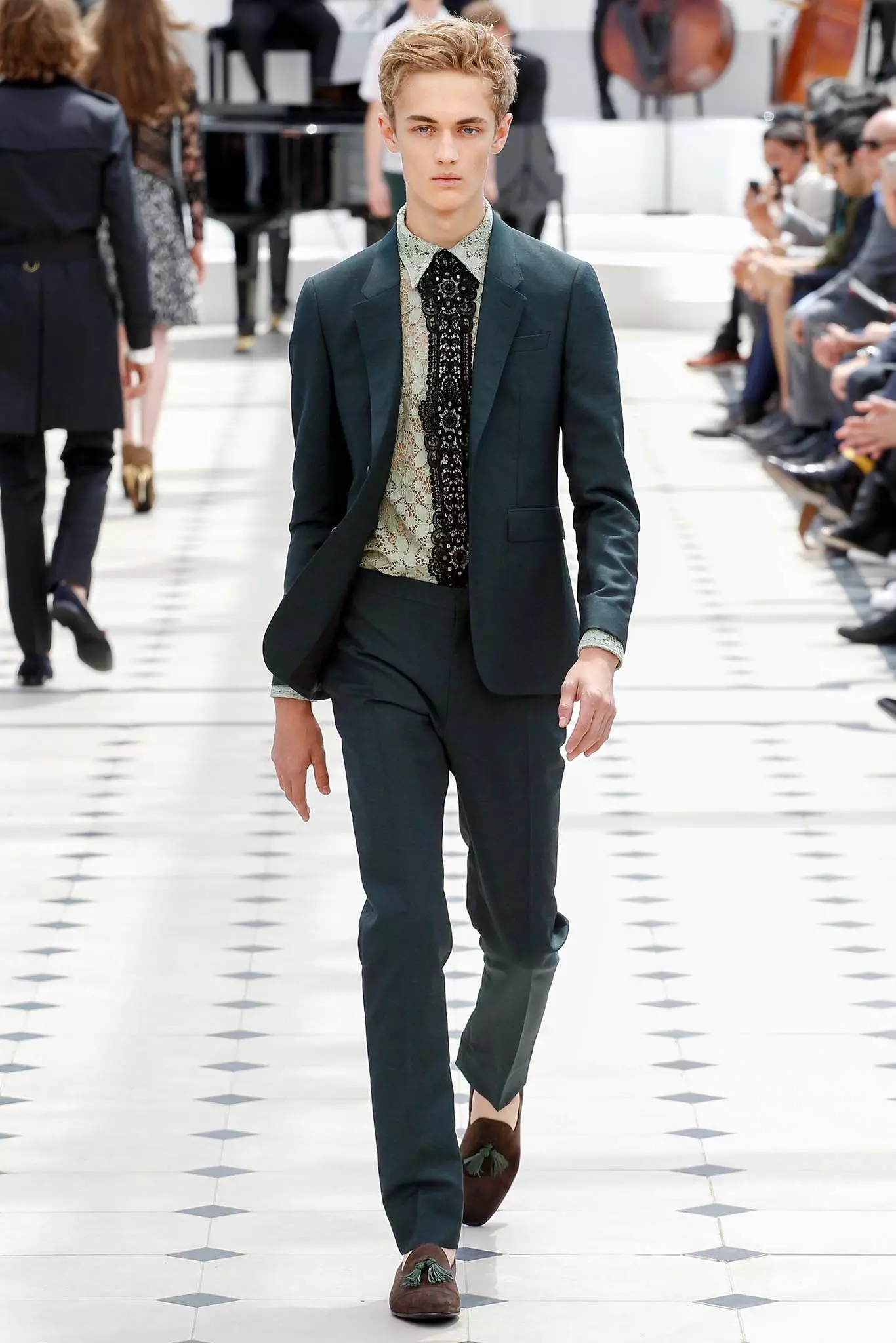 BURBERRY PRORSUM SPRING 201600