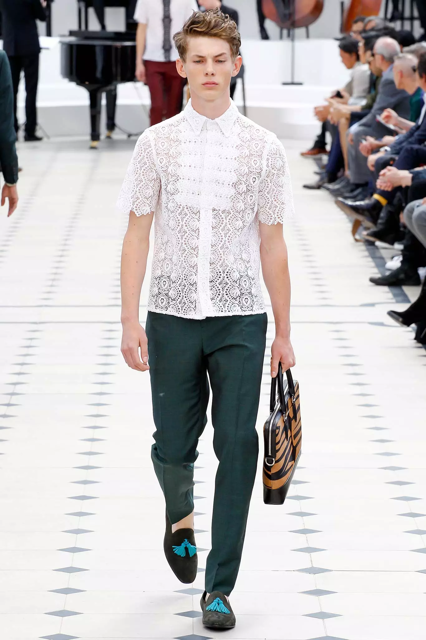 BURBERRY PRORSUM SPRING 201601 |