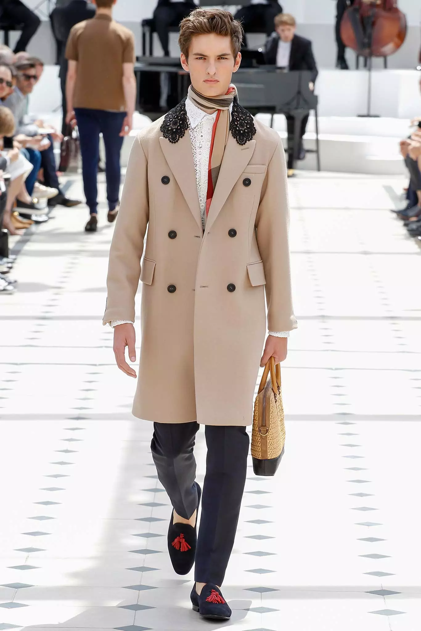 BURBERRY PRORSUM ԳԱՐՈՒՆ 201696