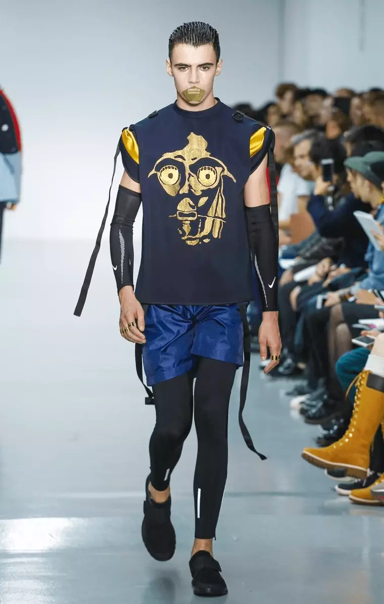 Bobby Abley, un deseñador de moda revolucionario que volveu facer na London Collection Men, para a súa roupa masculina engadiu e deseñou unha liña de roupa deportiva realmente colorida e dinámica. As camisetas cortas e os joggers para correr son os mellores da liña.