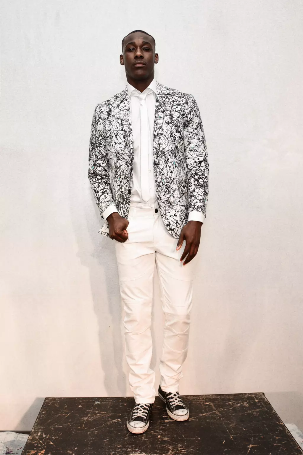 Ebe e si nweta mmanyere: Foto nke Aurora Rose/REX/Shutterstock (5754854ch) Nlereanya na Catwalk Artistix na ihe ngosi Andy Hilfiger, Summer Summer 2017, New York Fashion Week: Men's, USA - 11 Jul 2016