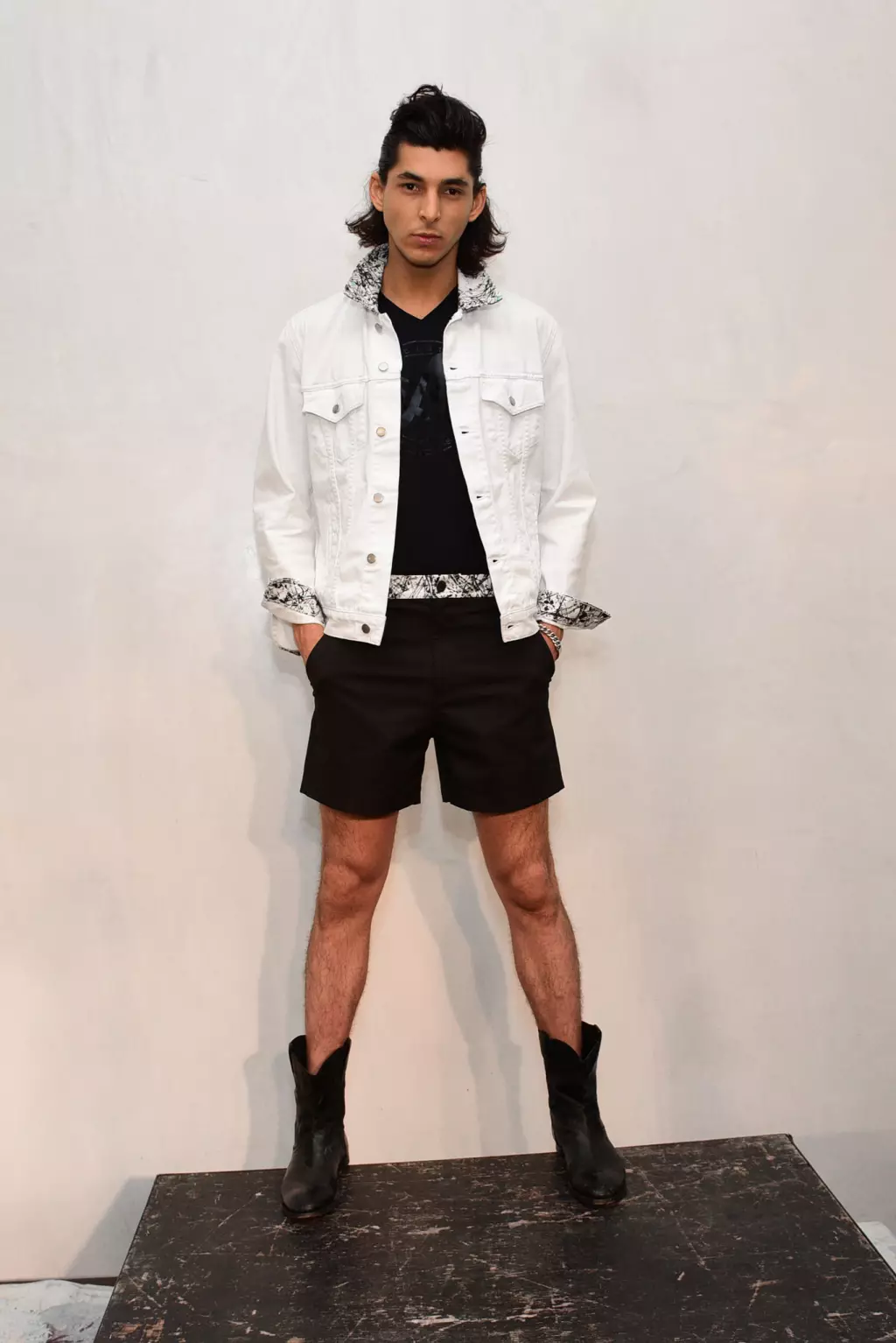 Mandatory Credit: Larawan ni Aurora Rose/REX/Shutterstock (5754854bb) Model sa Catwalk Artistix kasama si Andy Hilfiger Presentation, Spring Summer 2017, New York Fashion Week: Men's, USA - 11 Hul 2016