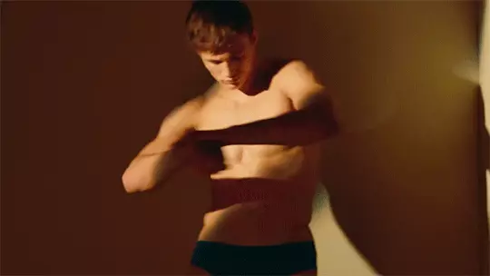 Julian Schneyder za Calvin Klein proljeće 2016