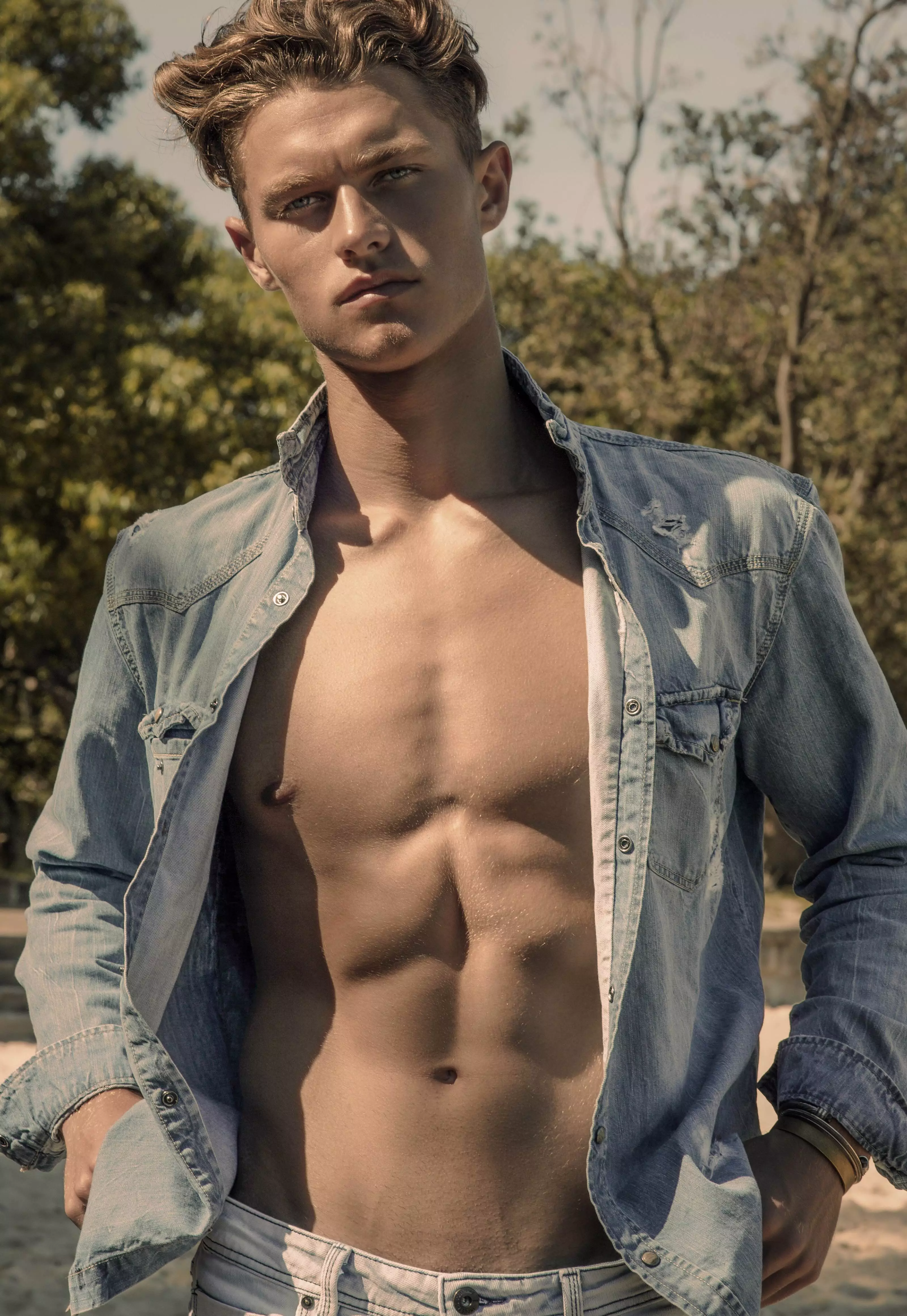 تقدم شبكة PnV مقابلة حصرية مع Zach Grenenger