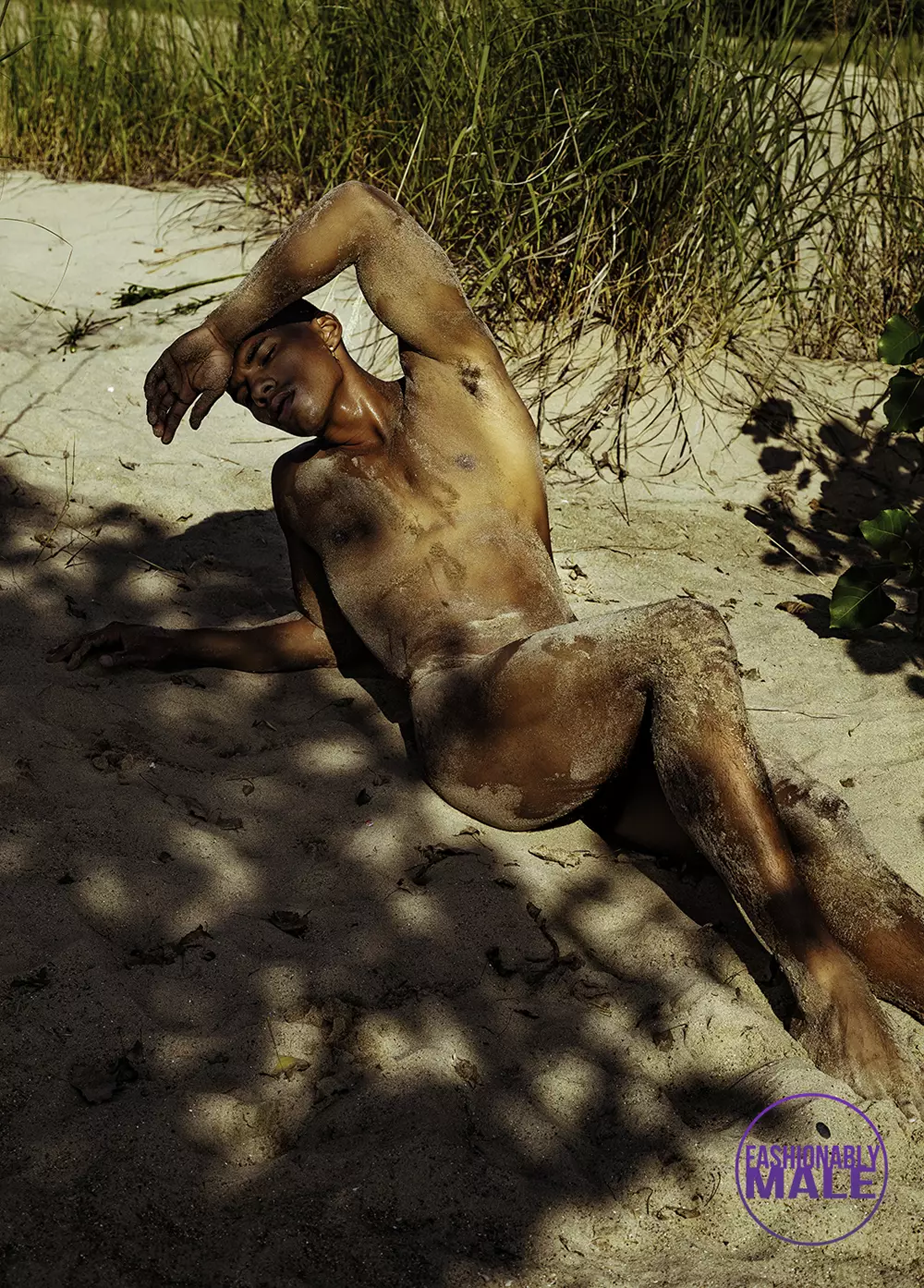 Beach Nude: Isaac McKinley av Christopher Marrs