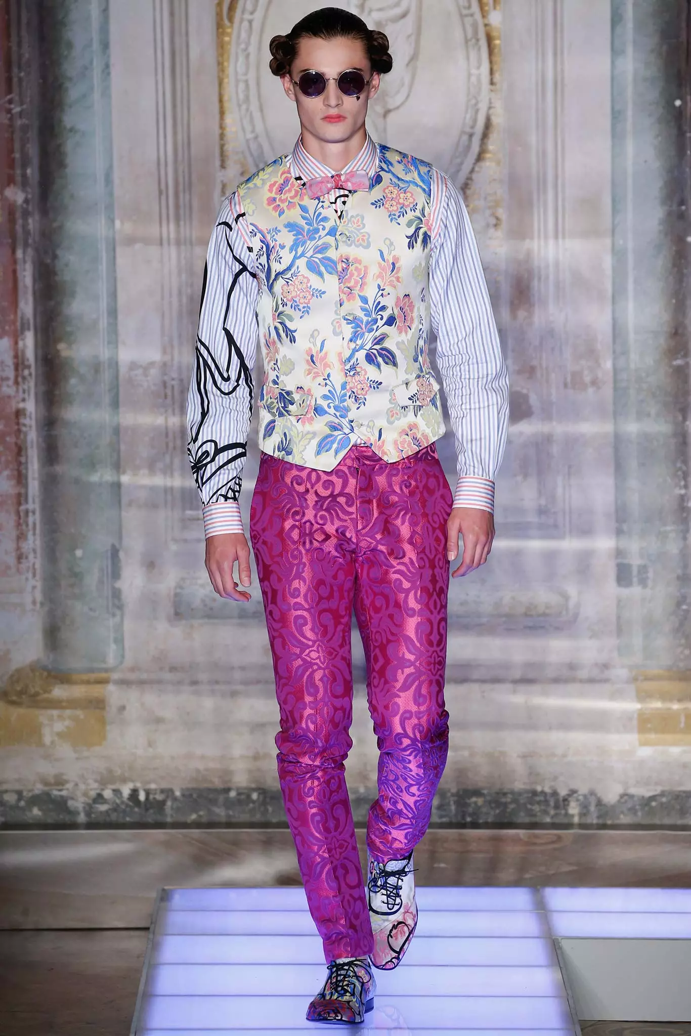 Moschino Menswear Primavera 2016503