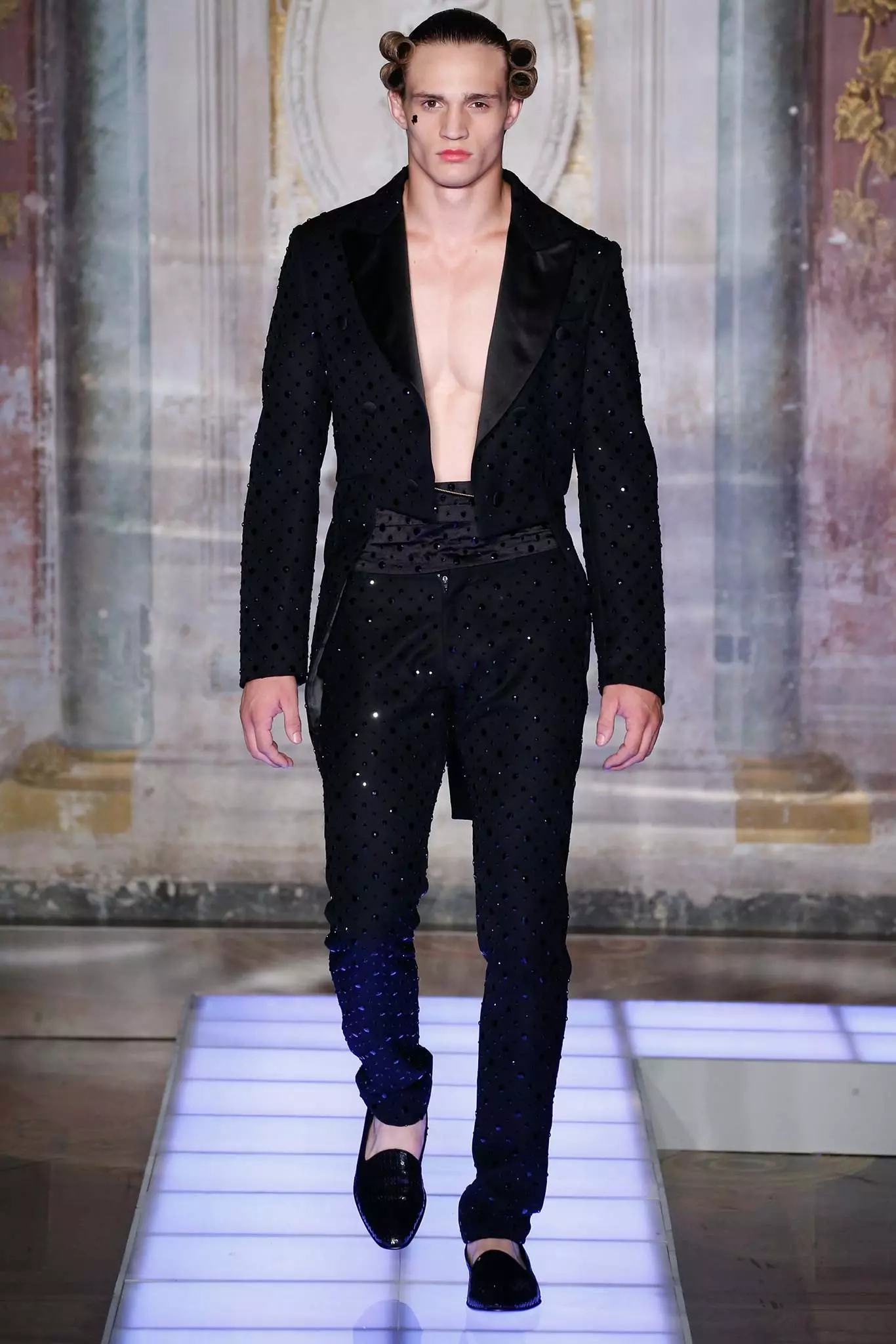 Moschino Menswear Primavera 2016492