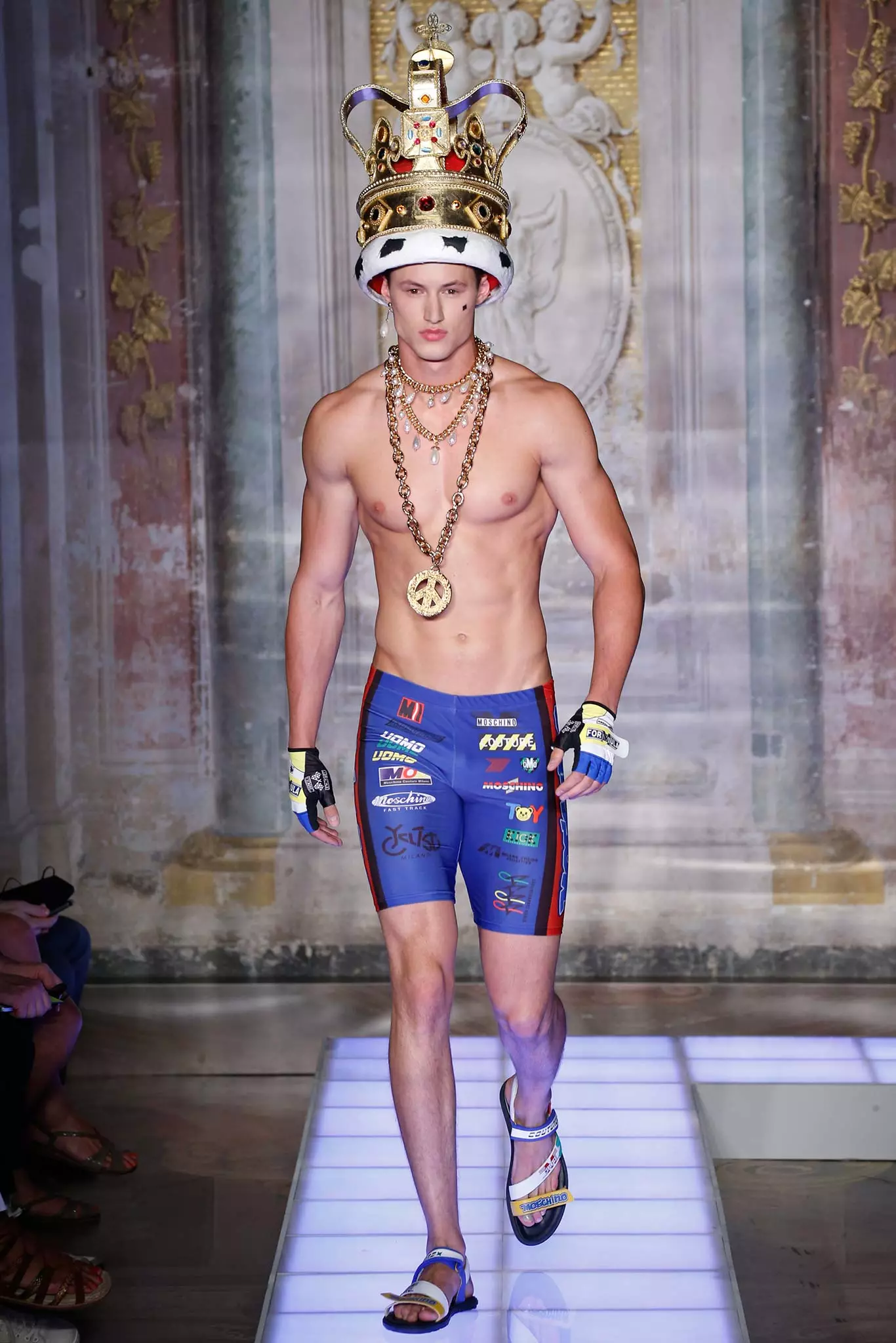 Moschino Menswear Spring2016488