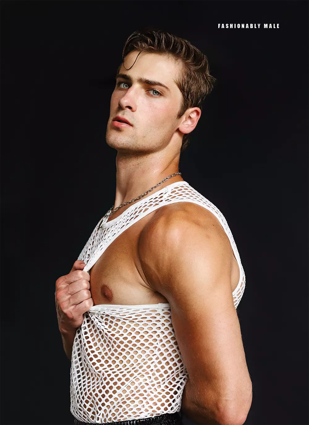 Wyatt Engeman ໂດຍ Aldrin del Carmen ສໍາລັບ PnVFashionably Male Issue 07 ຕຸລາ/Nov 2020