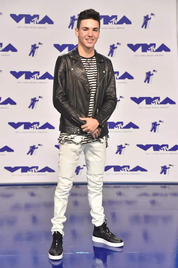 Daniel Skye 2017-yil 27-avgust kuni Kaliforniya shtatining Inglvud shahrida boʻlib oʻtgan Forumda MTV Video Music Awards 2017 mukofotida ishtirok etmoqda.