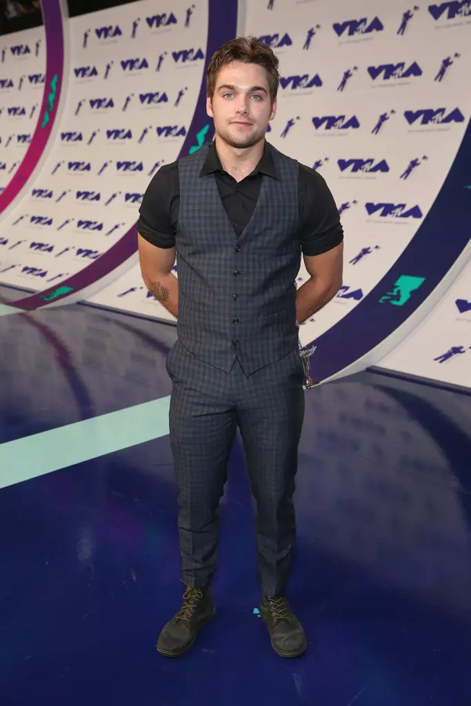 Dylan Sprayberry yitabiriye ibihembo bya MTV Video Music Awards 2017 muri Forum ku ya 27 Kanama 2017 i Inglewood, muri Californiya.