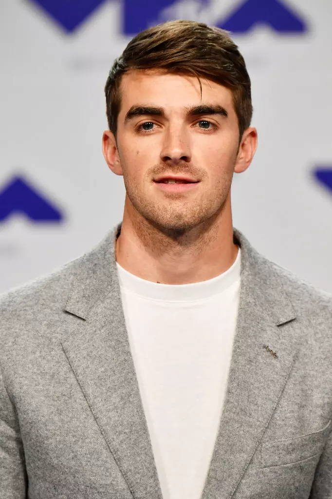 Andrew Taggart de The Chainsmokers ĉeestas la 2017-datita MTV Video Music Awards ĉe La Forumo la 27-an de aŭgusto 2017 en Inglewood, Kalifornio.