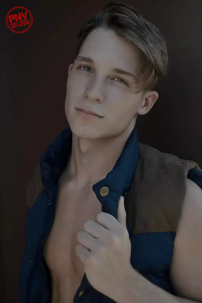 Brady Pike von Gene Wells PnV Network8