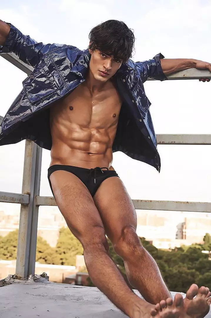 Iago Botelho pikeun Risbel Magazine #11