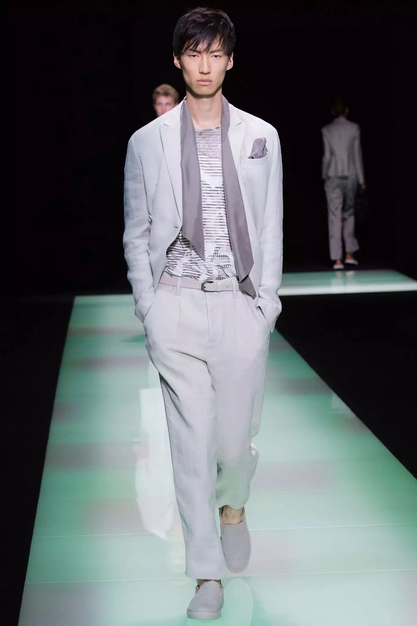 Emporio Armani Spring 2016697 |