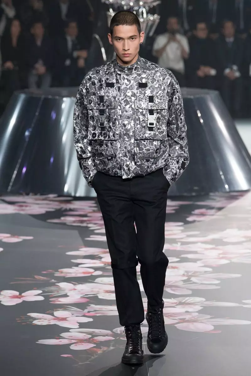 Dior Homme 2019 оны намрын өмнөхөн Токио39