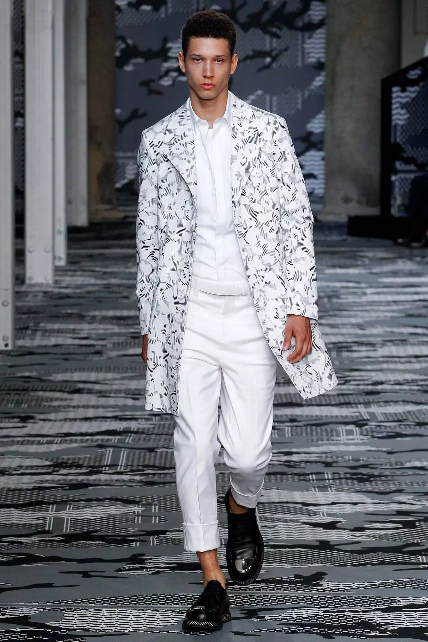 Neil Barrett Spring 2016009